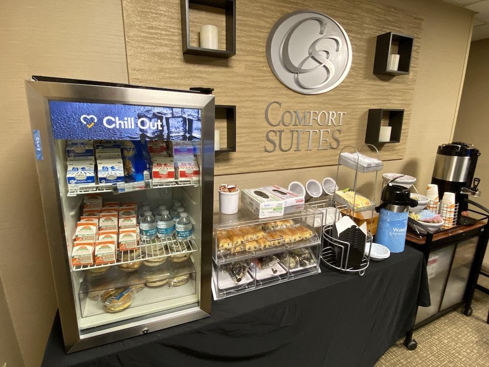 Comfort Suites Near Casinos Norwich Esterno foto