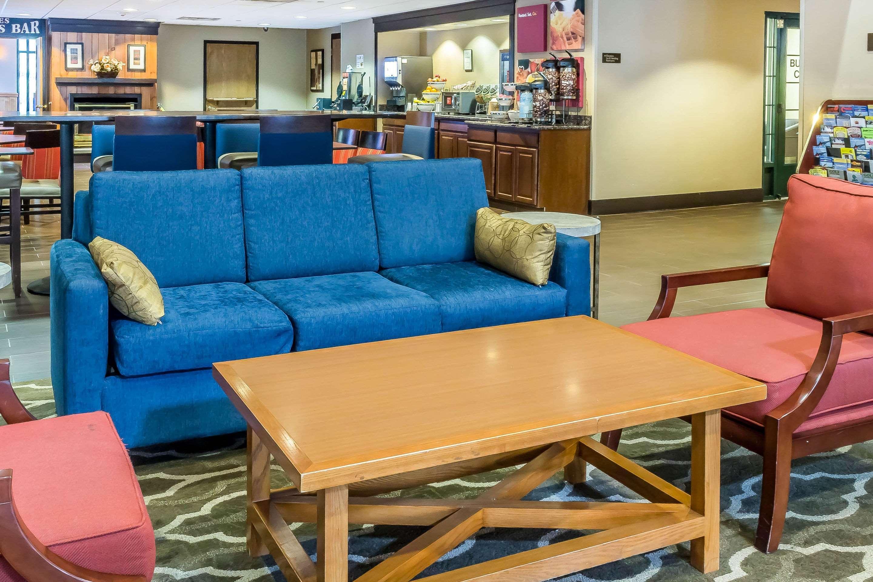Comfort Suites Near Casinos Norwich Esterno foto