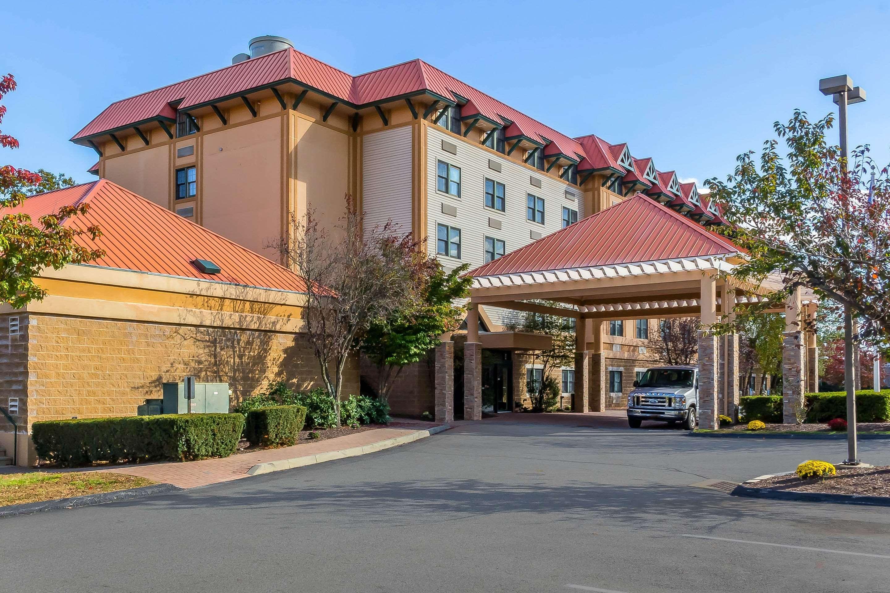 Comfort Suites Near Casinos Norwich Esterno foto