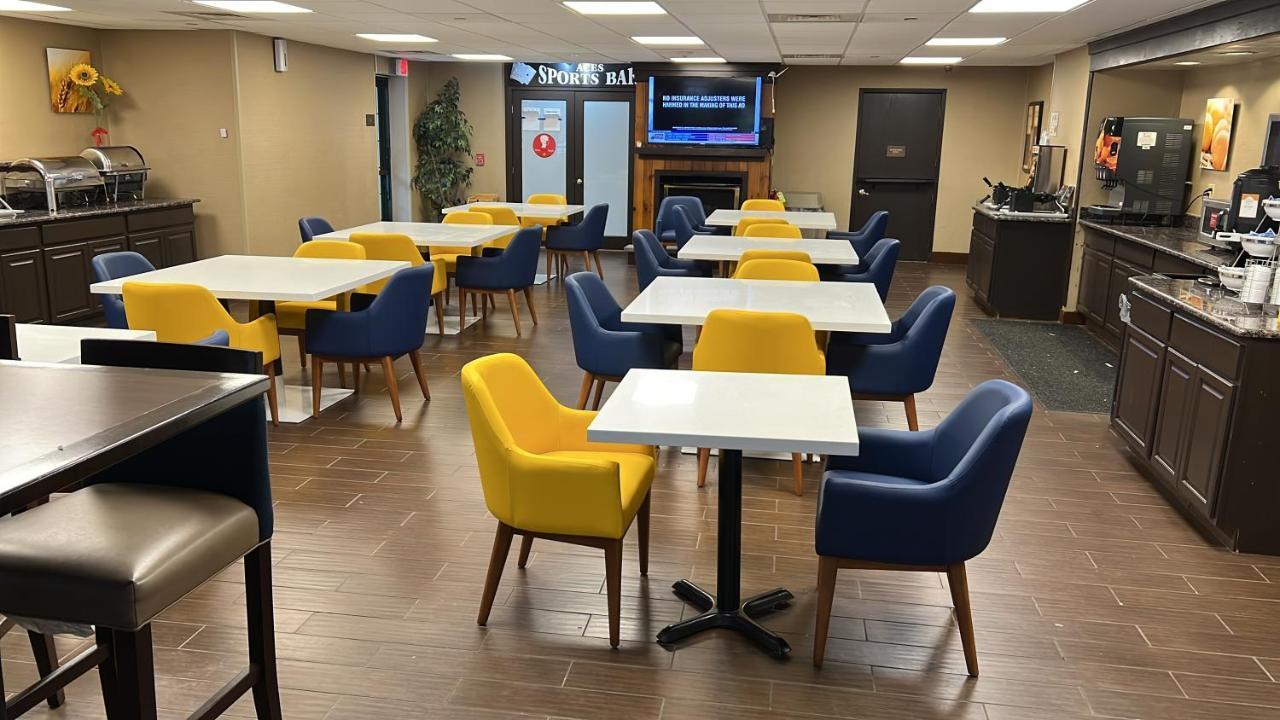 Comfort Suites Near Casinos Norwich Esterno foto