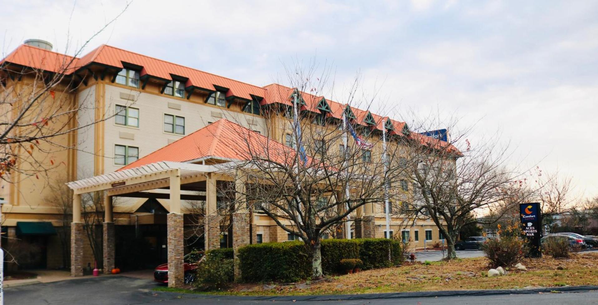 Comfort Suites Near Casinos Norwich Esterno foto