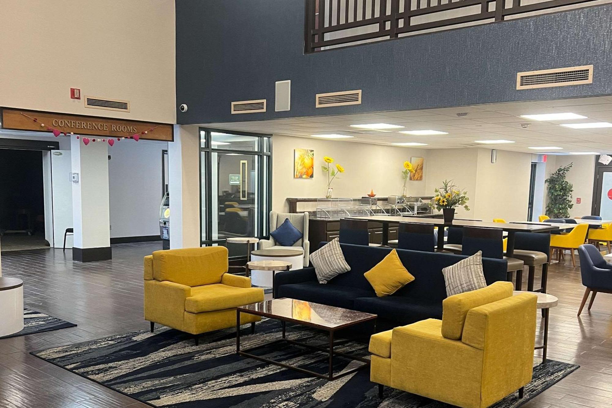 Comfort Suites Near Casinos Norwich Esterno foto