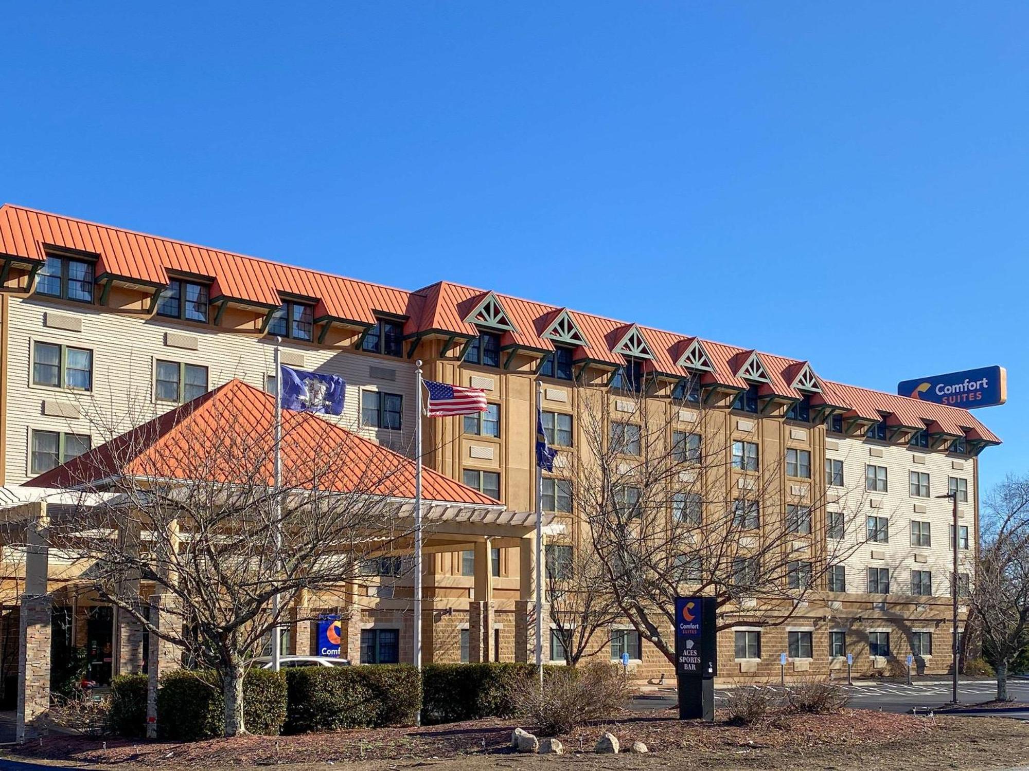 Comfort Suites Near Casinos Norwich Esterno foto