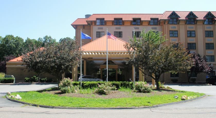 Comfort Suites Near Casinos Norwich Esterno foto