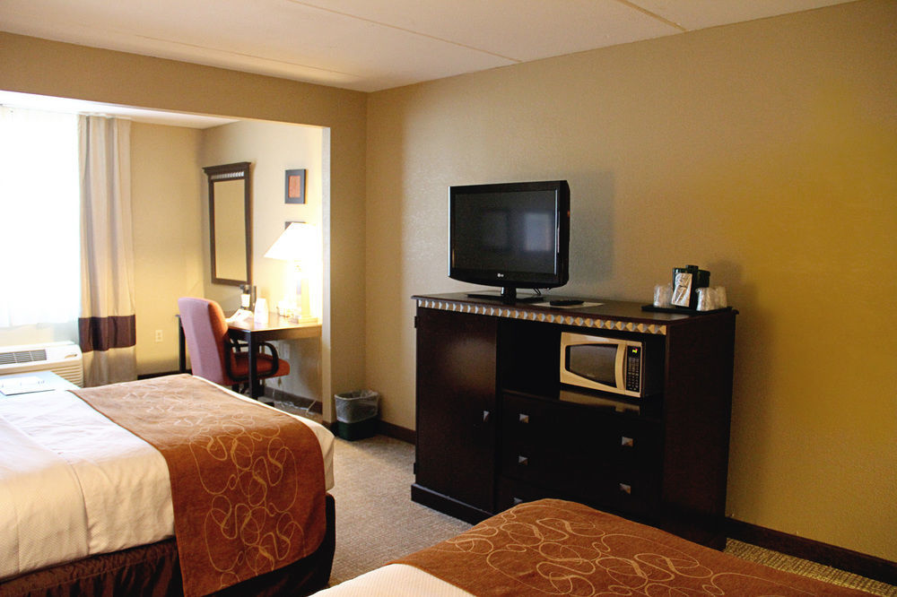 Comfort Suites Near Casinos Norwich Esterno foto